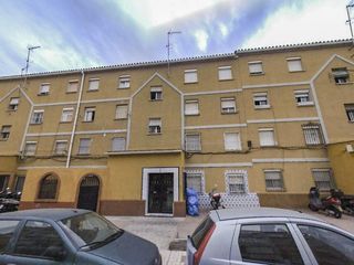 Flat in Calle alhaurín el grande 3. Piso en málaga