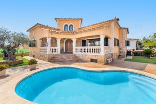 Haus in Sa Cabaneta. Villa mediterránea en marratxí  piscina, jardín y cerca de palma