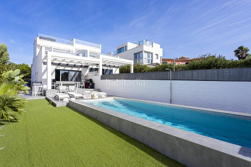 Foto a3221e1e-ede2-46bf-99ff-944e35a8ff95. Casa aparellada amb calefacció aparcament piscina a Llucmajor