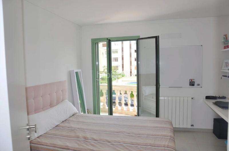 Foto 2bf0d512-3b66-474b-a152-ae647193e24d. Rent semi detached house with heating pool in La Bonanova Palma de Mallorca