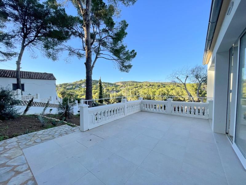 Foto f3edf5fa-95fc-41fc-a0d8-c7a181682b11. Casa amb calefacció aparcament a Costa de la Calma Calvià