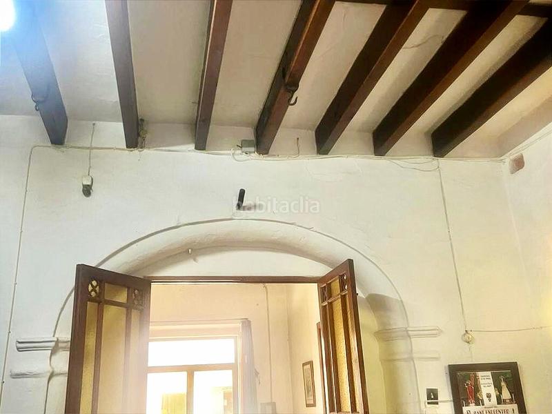 Foto 19ae2778-e1ac-441a-b665-6846122f008a. Casa adossada amb aparcament a Campos