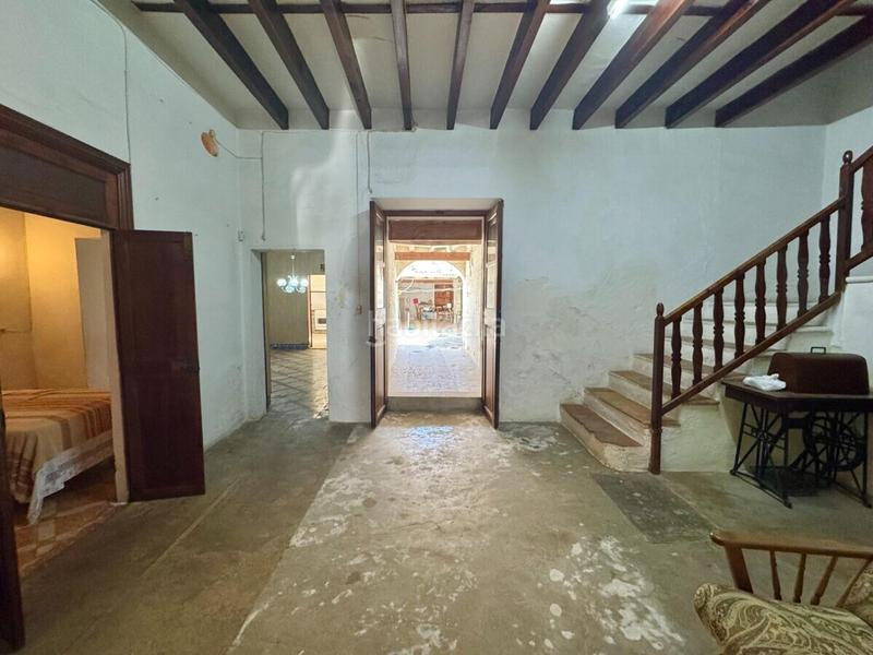 Foto de6ad8e9-f88a-45a1-9797-4780eef08e80. Casa adossada amb aparcament a Campos