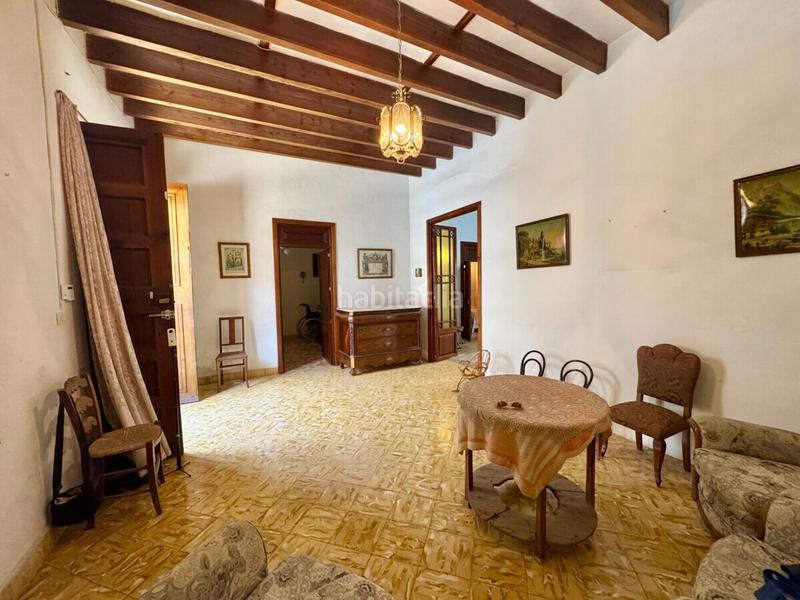 Foto f2c8d0b0-b898-4e70-a9e7-2d67e3946001. Casa adossada amb aparcament a Campos