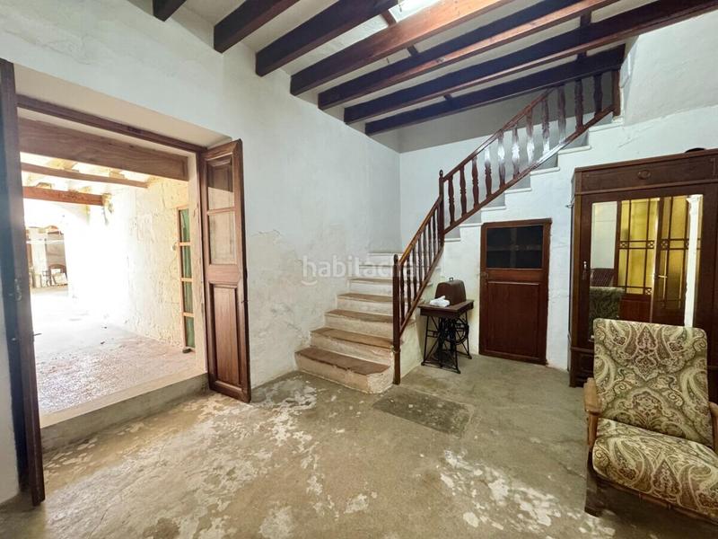 Foto f5749016-3ff8-4e41-a593-115bf2fbb064. Casa adossada amb aparcament a Campos