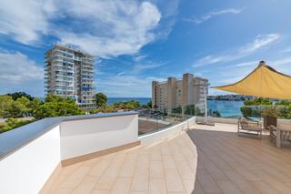 Apartament a Palmanova. Piso de playa a estrenar en venta en palmanova con azotea y pisc