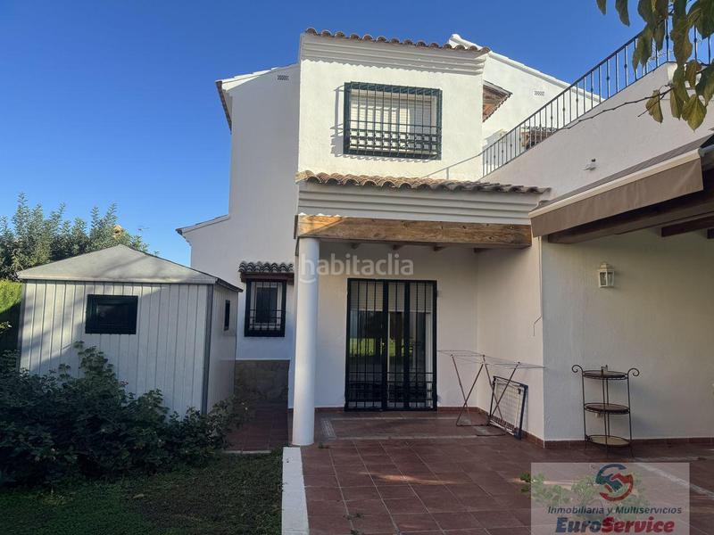 Foto 511ab521-a7ba-49ad-9dda-f6a4dd86f416. Affitto chalet con riscaldamento parcheggio piscina in Eliana (l´)