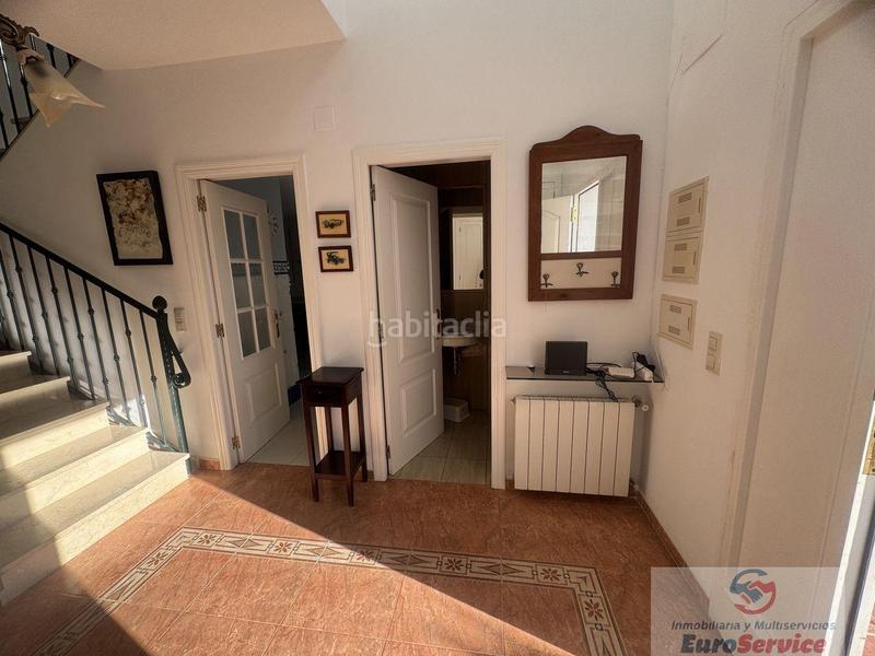 Foto 5ea209ab-376a-4a3e-84ac-5fe7c20656cb. Affitto chalet con riscaldamento parcheggio piscina in Eliana (l´)