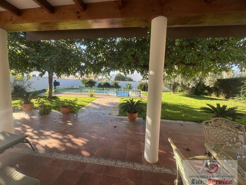 Foto a2689801-e3ba-4ba8-bcd2-dde9f9eb8cdf. Alquiler chalet lelianachalet en El Carme-Sant Agustí-Bonavista Eliana (l´)