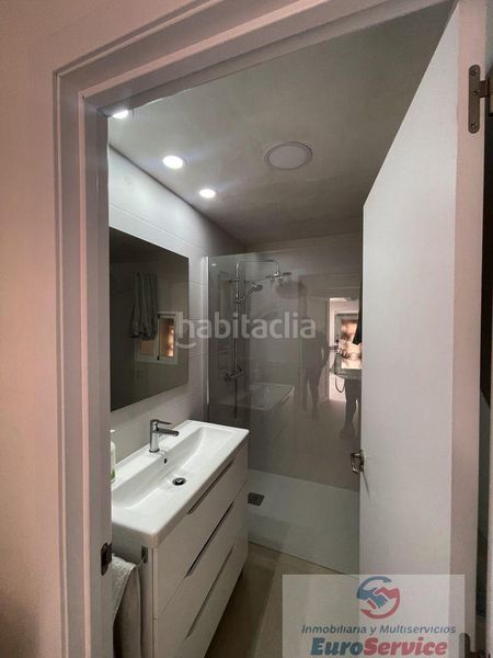 Foto 15928d8c-11c7-402b-b954-ee97b43d3199. Casa adossada a Massamagrell