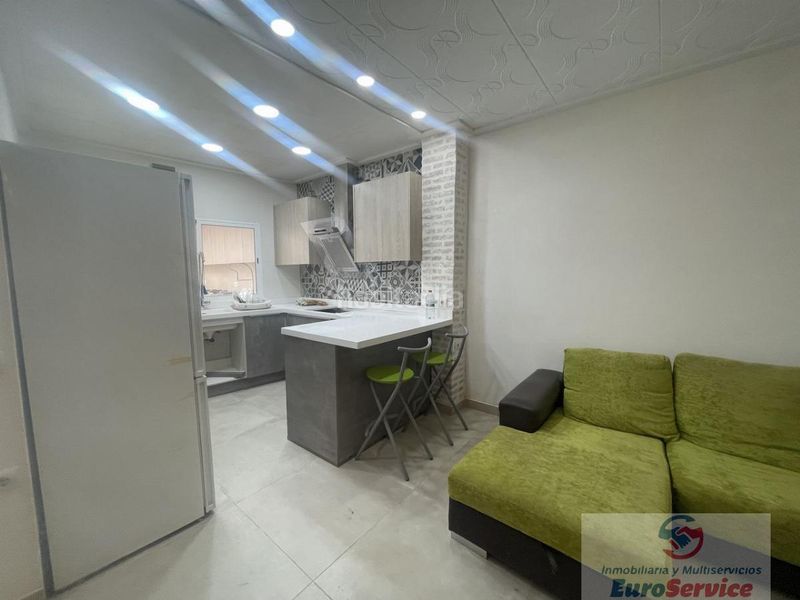 Foto 43a62fce-fe51-43a5-85c3-e228bae91748. Casa adossada a Massamagrell
