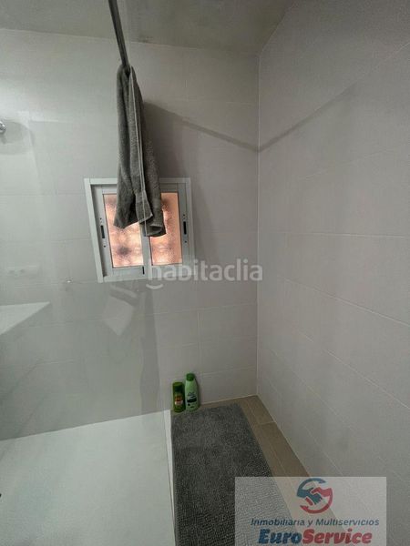 Foto b950a5f4-e823-491d-8e84-50f1c395075f. Casa adossada a Massamagrell
