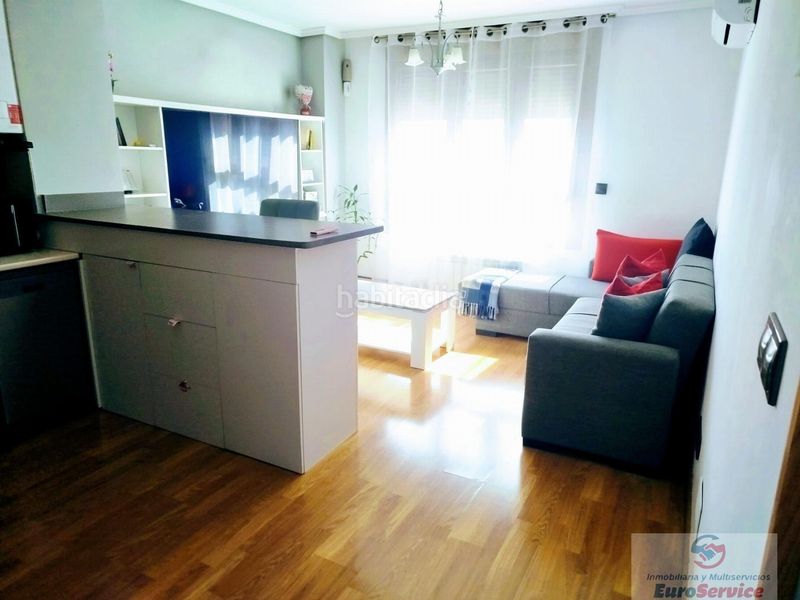 Foto 8fb82768-8294-4324-8772-864986e0308f. Pis amb aparcament a Yeles