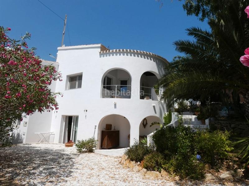 Foto 7bae31e8-cc18-4b04-a492-69f147e26ba1. Chalet encantadora villa en montgó, a proximidad de san nicolás en Dénia