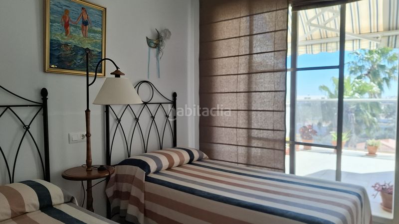 Foto 10cbbce3-d215-40fc-9611-7d466106cb93. Àtic amb calefacció aparcament piscina a Les Bassetes - El Marjal Dénia