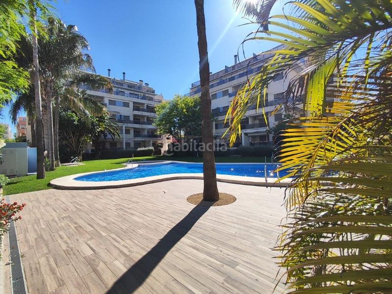 Foto 8ce18faf-c859-43e8-8446-4559aba8eef3. Àtic amb calefacció aparcament piscina a Les Bassetes - El Marjal Dénia