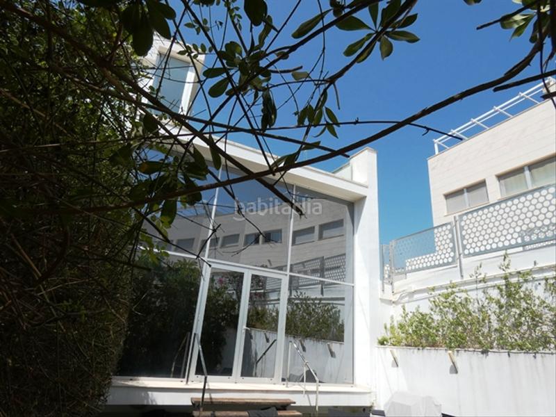 Foto b863e531-90af-4171-9c4e-7364efd6043c. Casa adossada a carrer dafne 3 a Las Rotas / Les Rotes Dénia