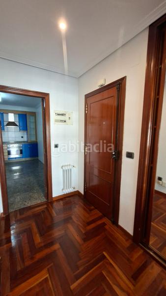 Foto 03a6e61e-52fb-4204-8571-72b10aaed9f0. Affitto appartamento in rúa de garcía barbón 133 in Vigo