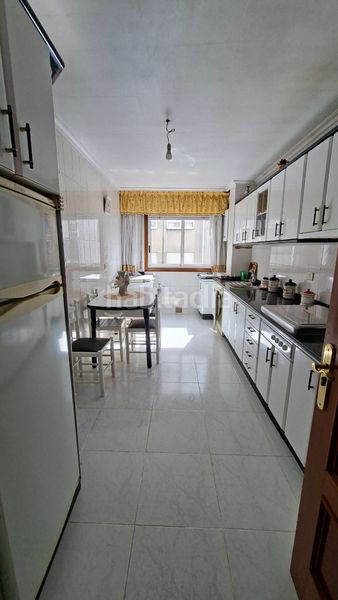 Foto de185681-d8e6-496f-98e1-66ca1f7968f0. Pis amb calefacció aparcament a Plaza de la industria Vigo