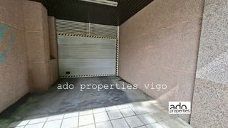 Etagenwohnung in Avenida da florida 149. Piso de dormitorios  y plaza de garaje cerca de balaidos