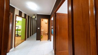 Pis  R�a traves�a de vigo. Piso de 4 dormitorios con garaje, ascendor y trastero cerca de l