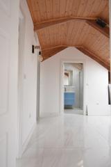 Location Attique  Rúa de pizarro. Piso de 2 habitaciones en el cruce de los llorones