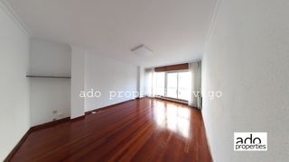 Lloguer Pis  Rúa canario. Alquiler de 3 dormitorios, 2 cuartos de baño y garaje