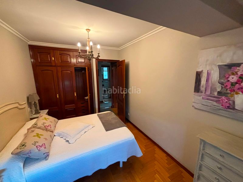 Foto 9c5504a7-39f4-4576-9075-e46e2a1d6430. Rent flat in avenida de castrelos 14 in As Travesas - Balaidos Vigo