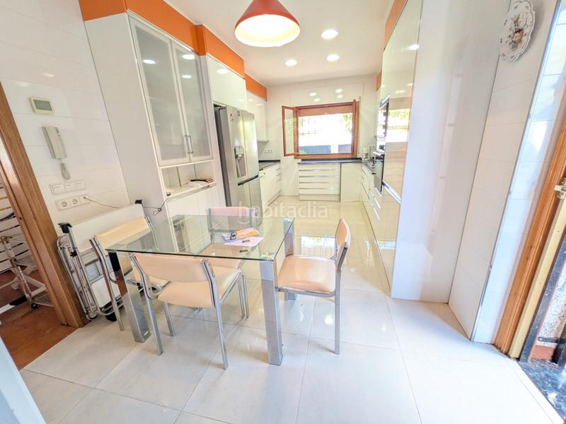 Foto 3e6edd1f-7474-4540-b978-b9f36e376878. Rent chalet with fireplace parking in Santiago de La Ribera San Javier