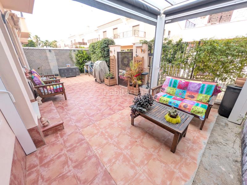 Foto 0b58d069-abf5-403e-8ae8-3e1c6deb842e. Maison jumelée avec chauffage parking piscine dans San Cayetano Torre - Pacheco