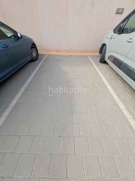 Foto 0e095207-0002-41e3-b00a-eadf26a142fe. Maison jumelée avec chauffage parking piscine dans San Cayetano Torre - Pacheco