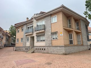 Miete Etagenwohnung  Travesía de la tejera. Domus consulting alquila piso céntrico en alpedrete