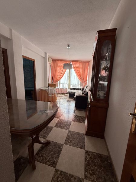 Foto 3c5a8b17-b126-4f10-a929-307f814ab5a4. Rent flat in Almuñecar centro Almuñécar