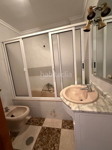 Foto 4356d856-5aaf-4a76-a3f3-93cbfa6bbf47. Rent flat in Almuñecar centro Almuñécar