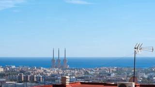 Appartamento  Carrer de la mina de la ciutat. ¡vive en les roquetes con vistas impresionantes de barcelona!