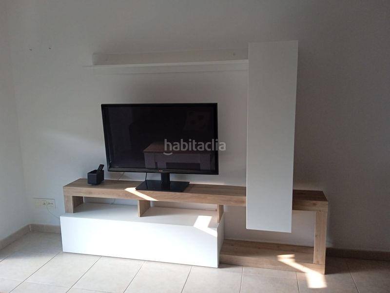 Foto f3cb5bda-ee1c-45e1-80cc-f59293053b86. Pis amb aparcament piscina a Segur de Calafell nucli urbà Segur de Calafell