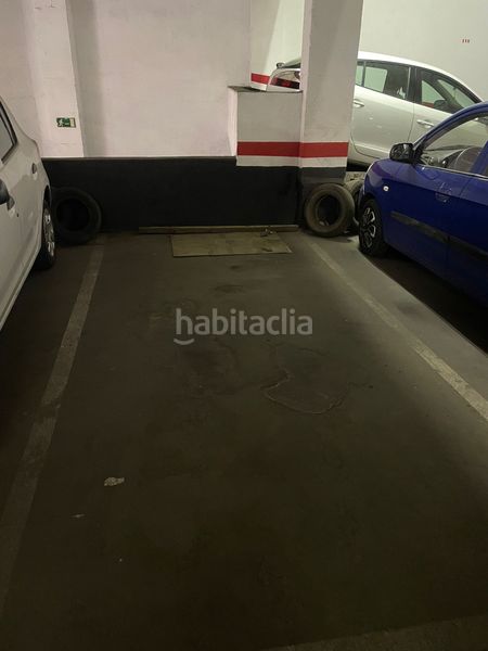 Foto 04833aff-9fe8-4d04-8b4a-b2b92e838fa2. Aparcament cotxe a Roquetes Barcelona