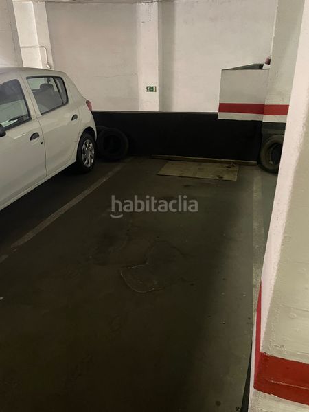 Foto f0e5d445-7463-498e-854e-415a4f2e5a02. Aparcament cotxe a Roquetes Barcelona