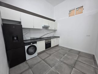 Affitto Monolocale in Plaça de la mare de déu de montserrat 116. Estudio de 1 habitación y 1 baño en cerdanyola del vallès