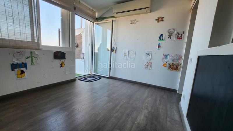 Foto 8dc34c69-4683-4ca1-a475-015e4f6bbbdf. Attique avec chauffage dans Roquetes Barcelona