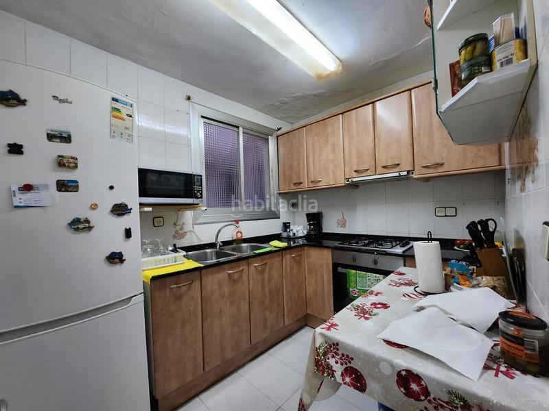 Foto 4689b903-d5ca-4a00-8a15-f1886c8556cc. Piso en Roquetes Barcelona