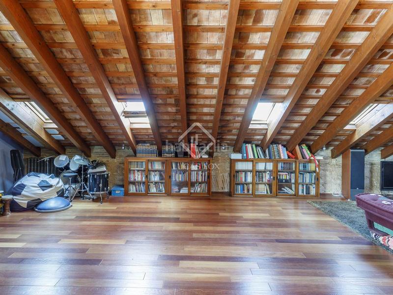 Foto 4d421a93-57c9-4ee9-957b-3106ddd5d8bc. Xalet amb calefacció piscina a Rocafort