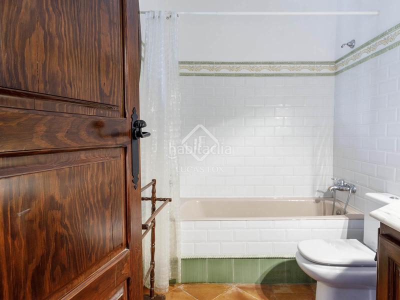 Foto b55e7e41-7d86-4b93-bd9d-b21ad50ff3b0. Xalet amb calefacció piscina a Rocafort