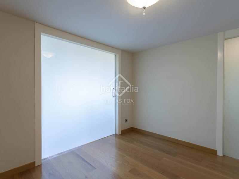 Foto 5203aa53-b9b4-4452-b692-c1ea9ab8590e. Piso  en excelentes condiciones de 7 dormitorios con 6m terraza en venta en La Xerea en Valencia