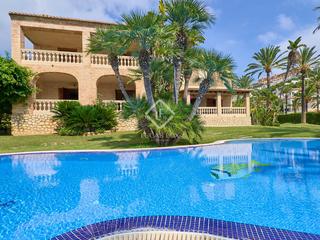 Chalet à El Faro. Villa excepcional frente al mar en venta en cullera, valencia