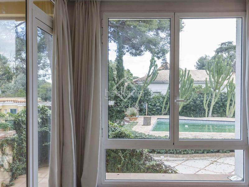 Foto 5626c74b-3c35-459f-b8d6-c6aceb32e679. Chalet avec chauffage parking piscine dans La Cañada Paterna