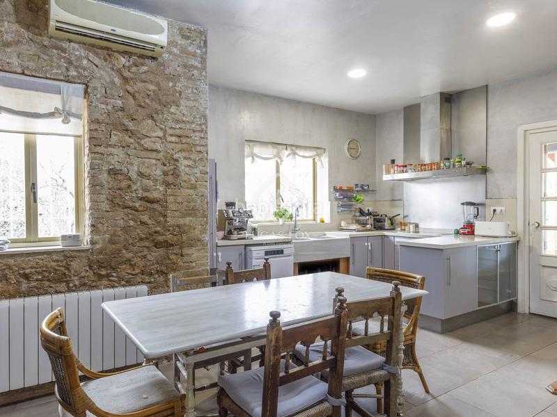 Foto e45d4be4-69d3-4740-a167-cfc8d2df9bc3. Chalet avec chauffage parking piscine dans La Cañada Paterna