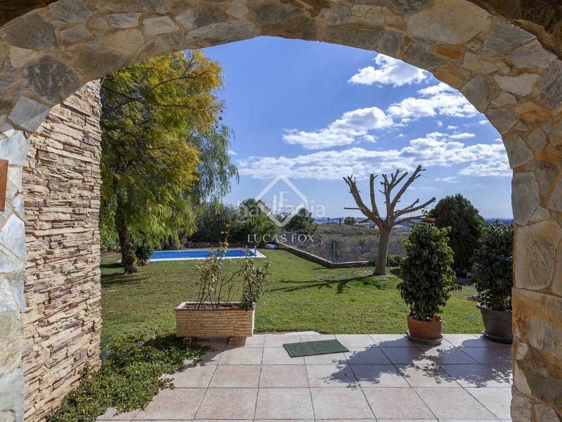 Foto 1b32010c-760c-4983-adca-cc7fa81084fb. Chalet con riscaldamento parcheggio piscina in Alfinach - Monasterios Puçol