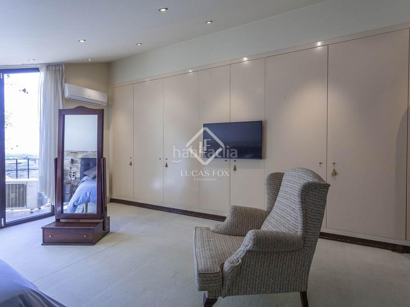 Foto 2d0cf626-360a-4e68-bc43-eea4415d31d0. Chalet con riscaldamento parcheggio piscina in Alfinach - Monasterios Puçol