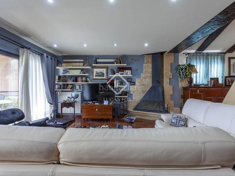 Foto 3ad480d4-2a87-48a5-ac76-54a95b5056ad. Chalet con riscaldamento parcheggio piscina in Alfinach - Monasterios Puçol